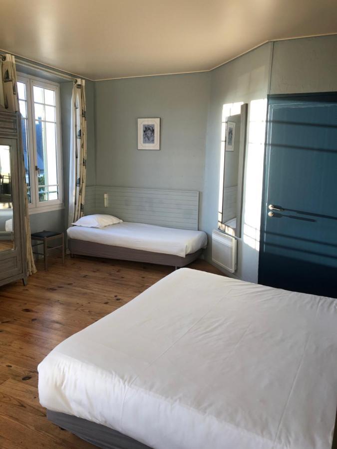 Hotel De La Poste - פיריאק-סור-מר מראה חיצוני תמונה