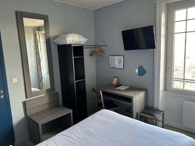 Hotel De La Poste - פיריאק-סור-מר מראה חיצוני תמונה